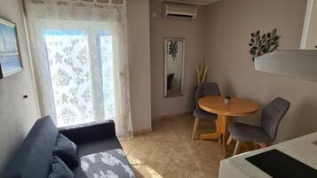 Appartamento (Superior One Bedroom Apartment with B) | Sala da pranzo