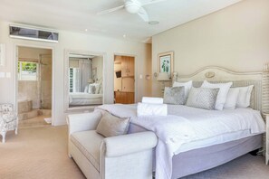 4 bedrooms, desk, iron/ironing board, WiFi