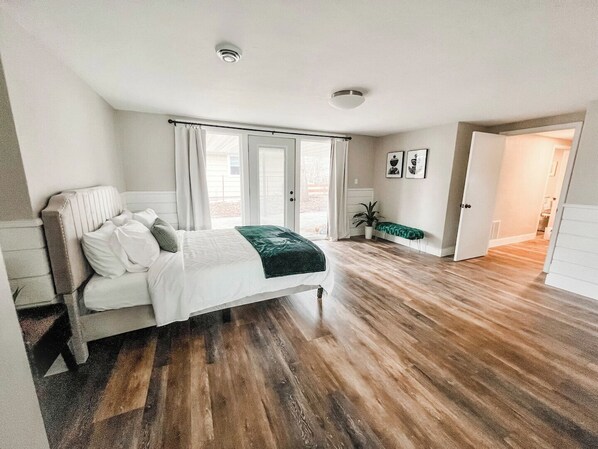 4 habitaciones, tabla de planchar con plancha y wifi gratis 