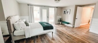 ATW Downtown | Lambeau | EAA | Spacious | Sleeps 9