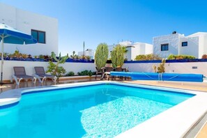 Outdoor pool, a heated pool - Fabulous Detached Luxury Villa! Beach 5 min, h/pool,Sky TV, BBQ,Private terrace (Tías)