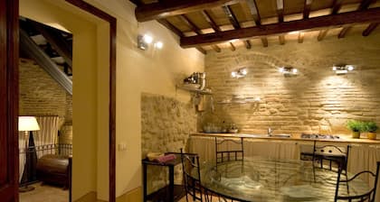 Perugino vacation apartment with garden and pool