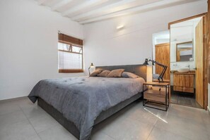 1 chambre, coffres-forts dans les chambres, bureau