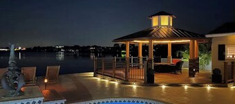 5-Bedroom Water Front Vacation Home - Tropical Paradise with Breathtaking Views!