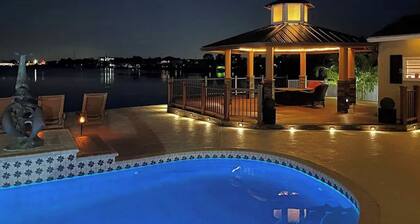 5-Bedroom Water Front Vacation Home - Tropical Paradise with Breathtaking Views!