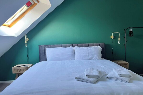 3 habitaciones, tabla de planchar con plancha y wifi gratis 