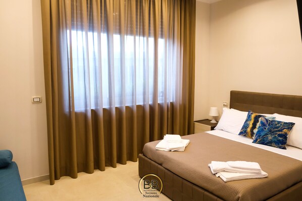 Ropa de cama hipoalergénica y minibar 