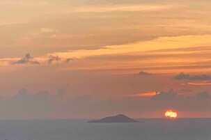 Vista para praia/oceano