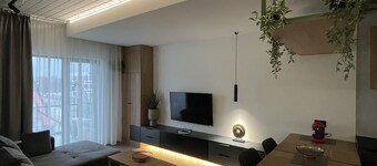 Luxury by The Lake Apartment Sibiu near Binder Lake, 10 min to center