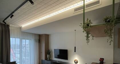 Luxury by The Lake Apartment Sibiu near Binder Lake, 10 min to center