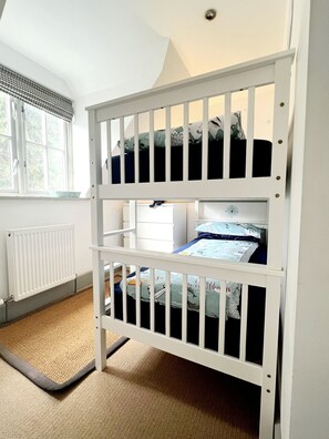 2 chambres, fer et planche Ă repasser, lit parapluie, Wi-Fi gratuit