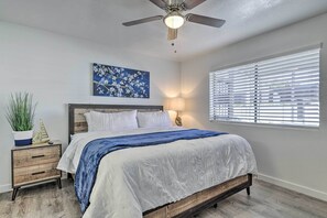 2 bedrooms, iron/ironing board, travel crib, free internet
