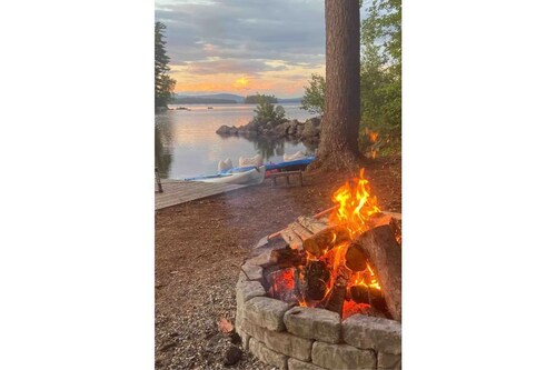 Cozy Lakefront Cottage on Millinocket Lake w/dock, kayaks, canoe, & peddle boat.