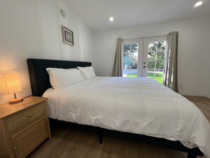 4 bedrooms, desk, iron/ironing board, free WiFi