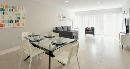 ✨Deluxe Designer Two Bedroom Apartment at Fort Lauderdale