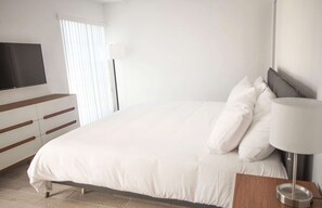 2 slaapkamers, een strijkplank/strijkijzer, wifi, beddengoed