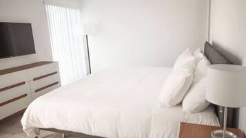 2 quartos, ferros/tábuas de passar roupa, Wi-Fi, roupa de cama