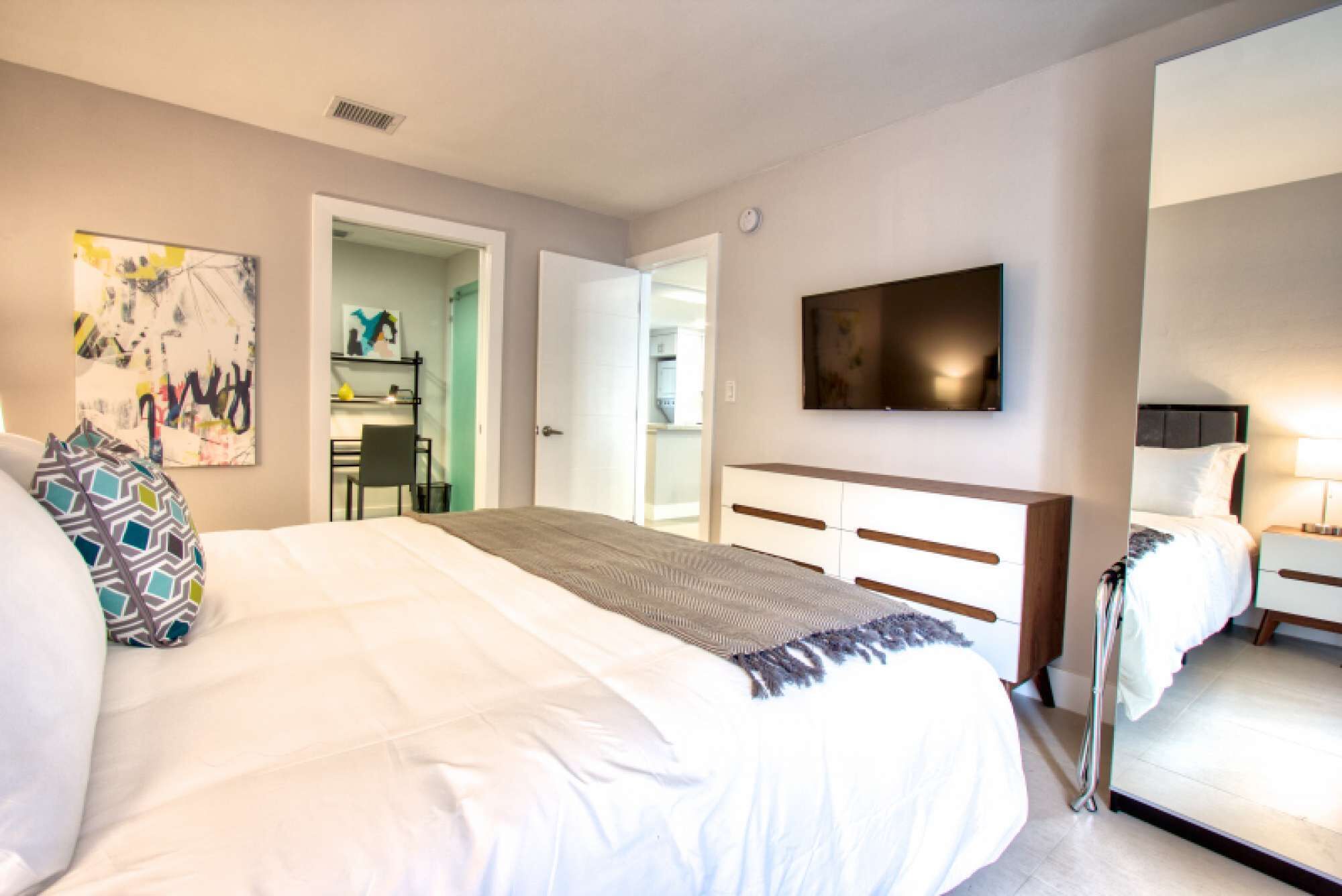 1 室のベッドルーム、アイロン / アイロン台、WiFi、ベッドシーツ