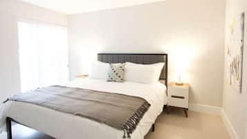 1 bedroom, desk, iron/ironing board, WiFi