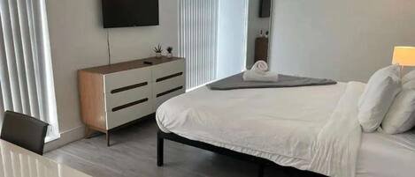 2 bedrooms, premium bedding, memory foam beds, desk