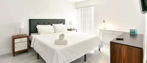 1 bedroom, desk, iron/ironing board, WiFi