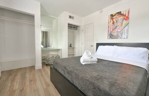1 bedroom, desk, iron/ironing board, WiFi