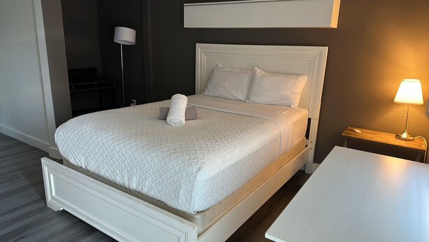 1 bedroom, desk, iron/ironing board, WiFi - ✨Lower Wyn. Beautiful, chick, swanky in Wynwood (Miami)