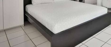 1 間睡房、熨斗/熨衫板、Wi-Fi、床單