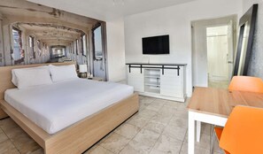 1 habitación, escritorio, tabla de planchar con plancha y wifi 