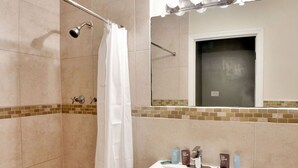 Shower, hair dryer, towels - ✨Bright amazing studio in Wynwood (Miami)