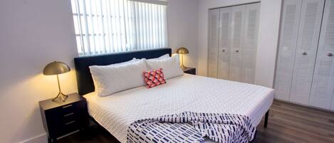 1 bedroom, desk, iron/ironing board, WiFi