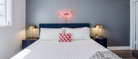 1 bedroom, desk, iron/ironing board, WiFi