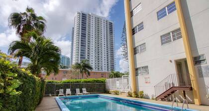 ✨ Amazing Renovated One Bedroom w/Free Parking and Pool