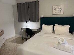 1 bedroom, desk, iron/ironing board, WiFi - ✨ One Bedroom plus Free Parking (Miami)