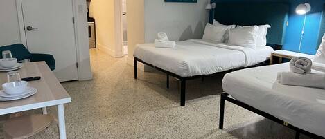 Desk, iron/ironing board, WiFi, bed sheets