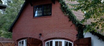 Aalhaus Wustrow Wohnung zum Hof  900m zum Strand