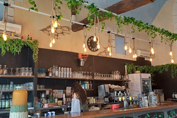 Bar (på overnatningsstedet)