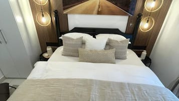 Executive suite | Lakens van Egyptisch katoen, luxe beddengoed, individueel gedecoreerd