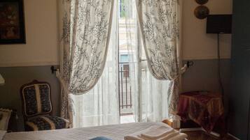 Chambre Deluxe | Lits pliants/supplémentaires, Wi-Fi gratuit, draps fournis