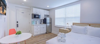 Surf Trip Studio Apartment