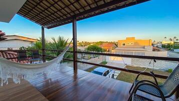 Apartamento standard, 1 cama de casal e sofá-cama, para não fumantes, vista parcial para o oceano | Vista da sacada