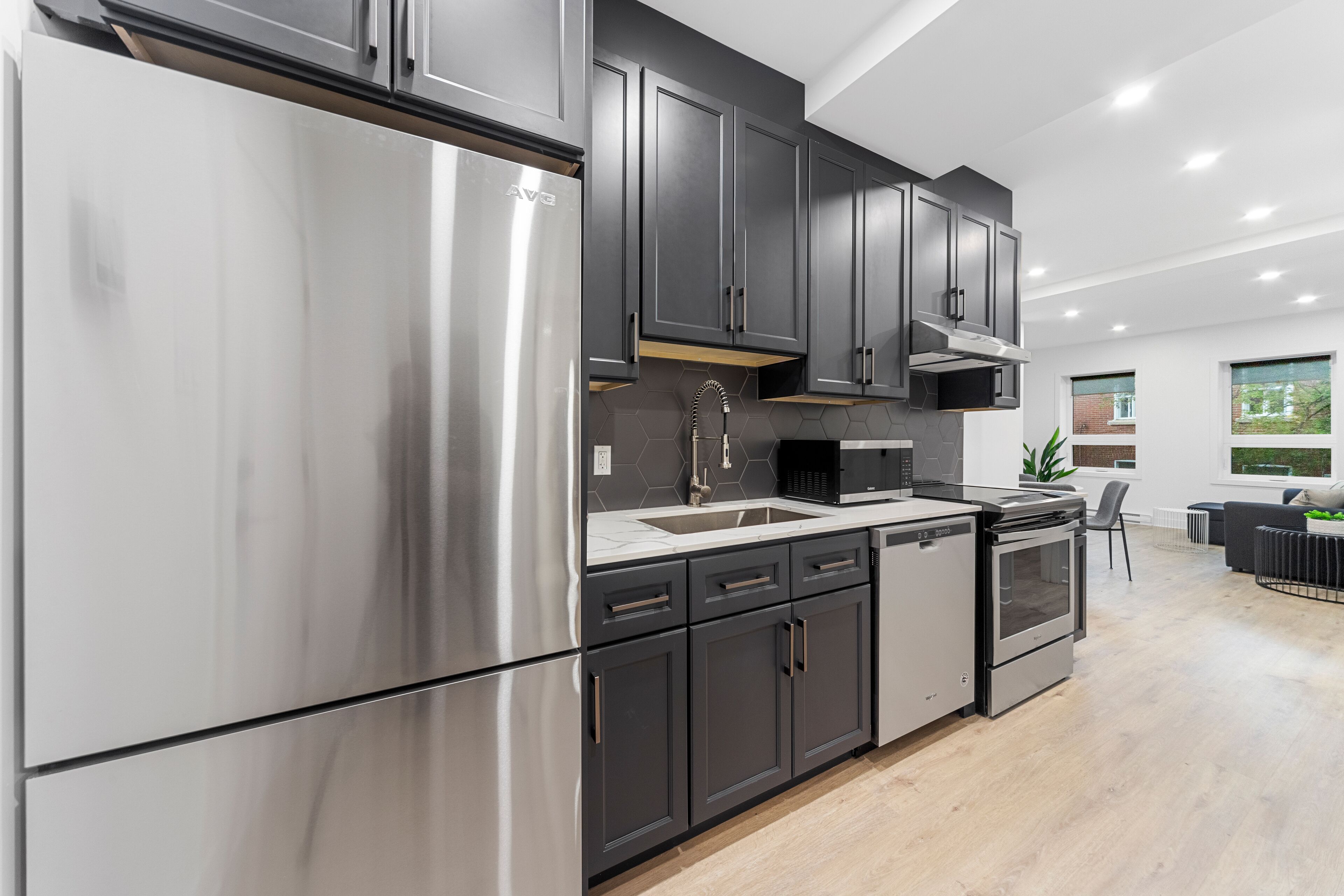 Gallery Apartment | Private kitchen | Full-size fridge, microwave, oven, stovetop