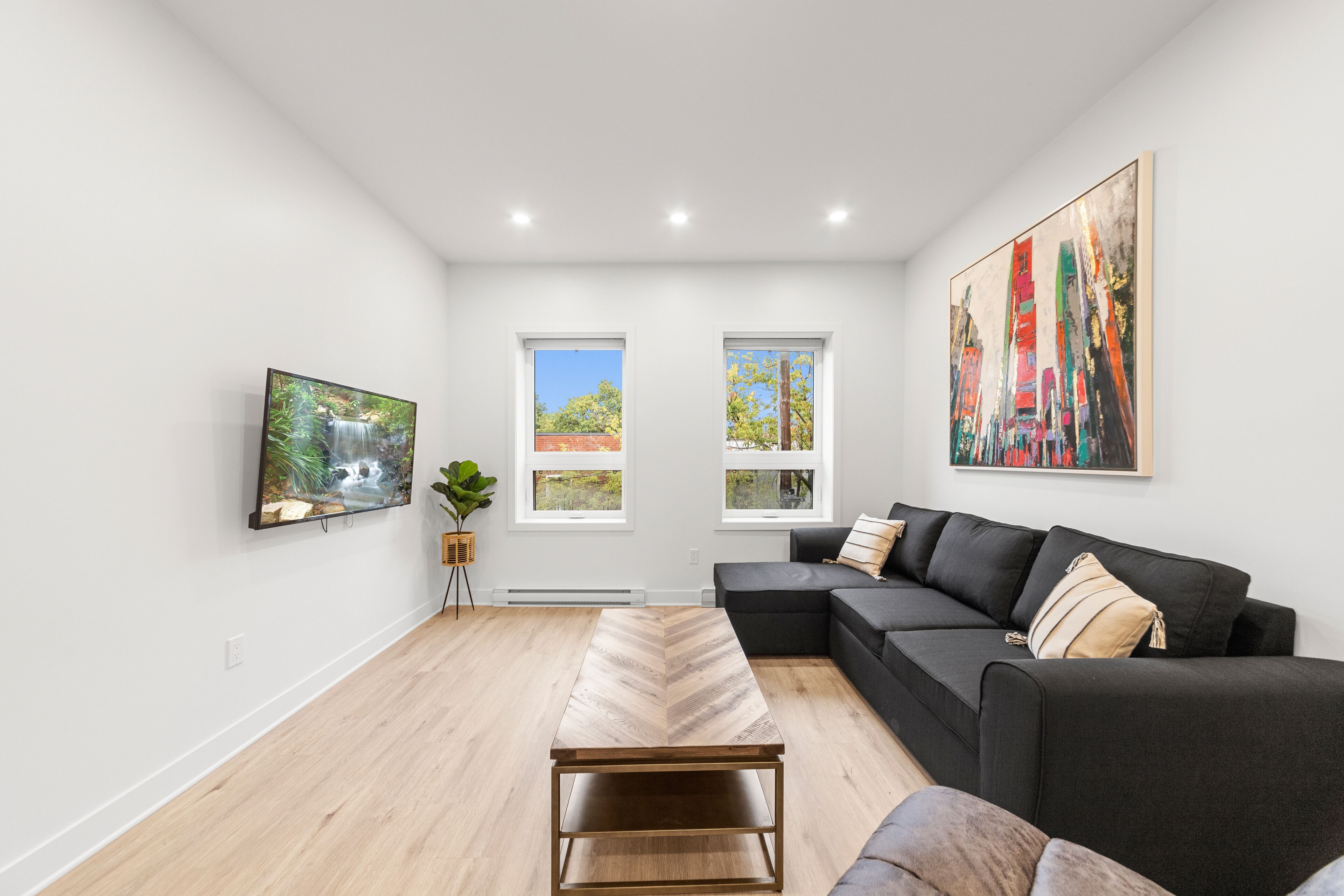 60-inch Smart TV with cable channels, TV, Netflix