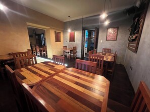 40-吋智慧型電視、數位頻道、電視、付費電影