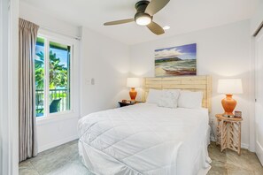 2 bedrooms, iron/ironing board, travel cot, WiFi - Kauai Kailani 217 Beautiful Air Conditioned 2 Bedroom Condo in Kapaa. (Kapaʻa)