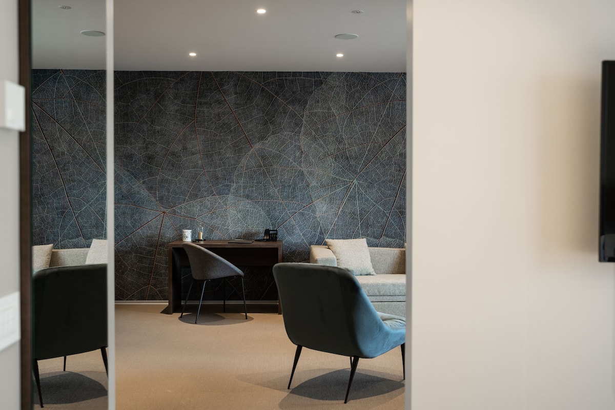 Living area | 50-inch Smart TV with satellite channels, TV, Netflix