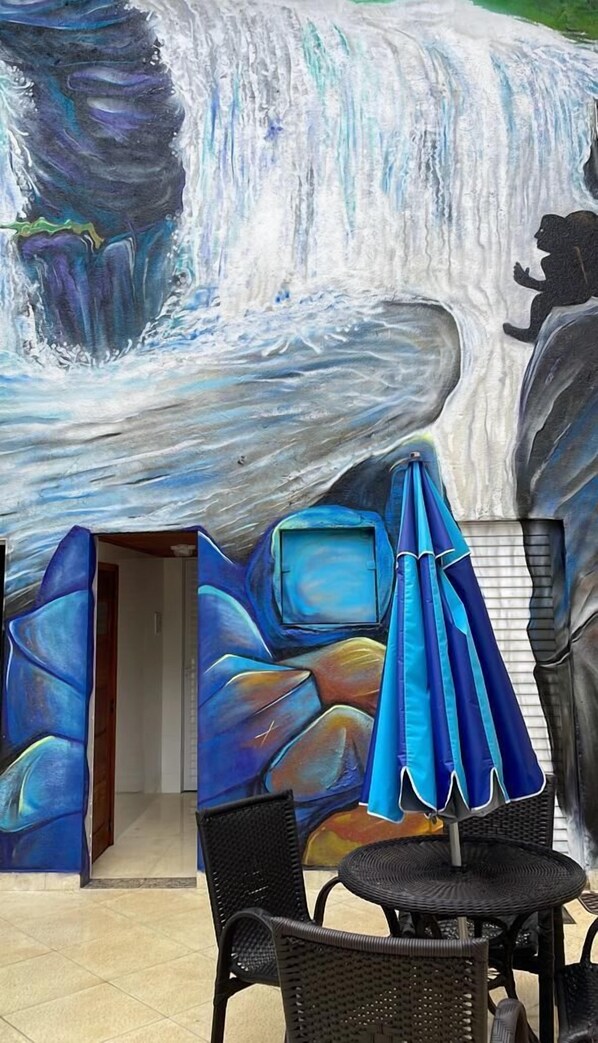 Outdoor pool, open 9:00 AM to 6:00 PM, pool umbrellas, pool loungers - Pousada Renovo da Serra (Nova Friburgo)