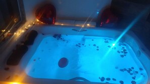 Honeymoon Twin Room, Mountain View | Premium bedding, pillow-top beds, minibar, in-room safe - Pousada Renovo da Serra (Nova Friburgo)