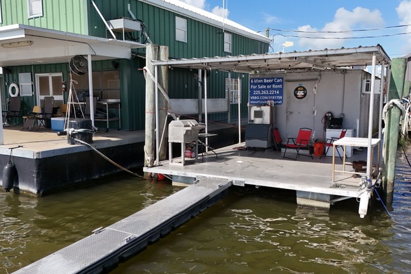 20ft Finger Pier for easy boat docking.