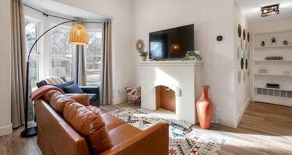 This townhouse is a 1 bedroom(s), 1 bathrooms, located in Wichita, KS.